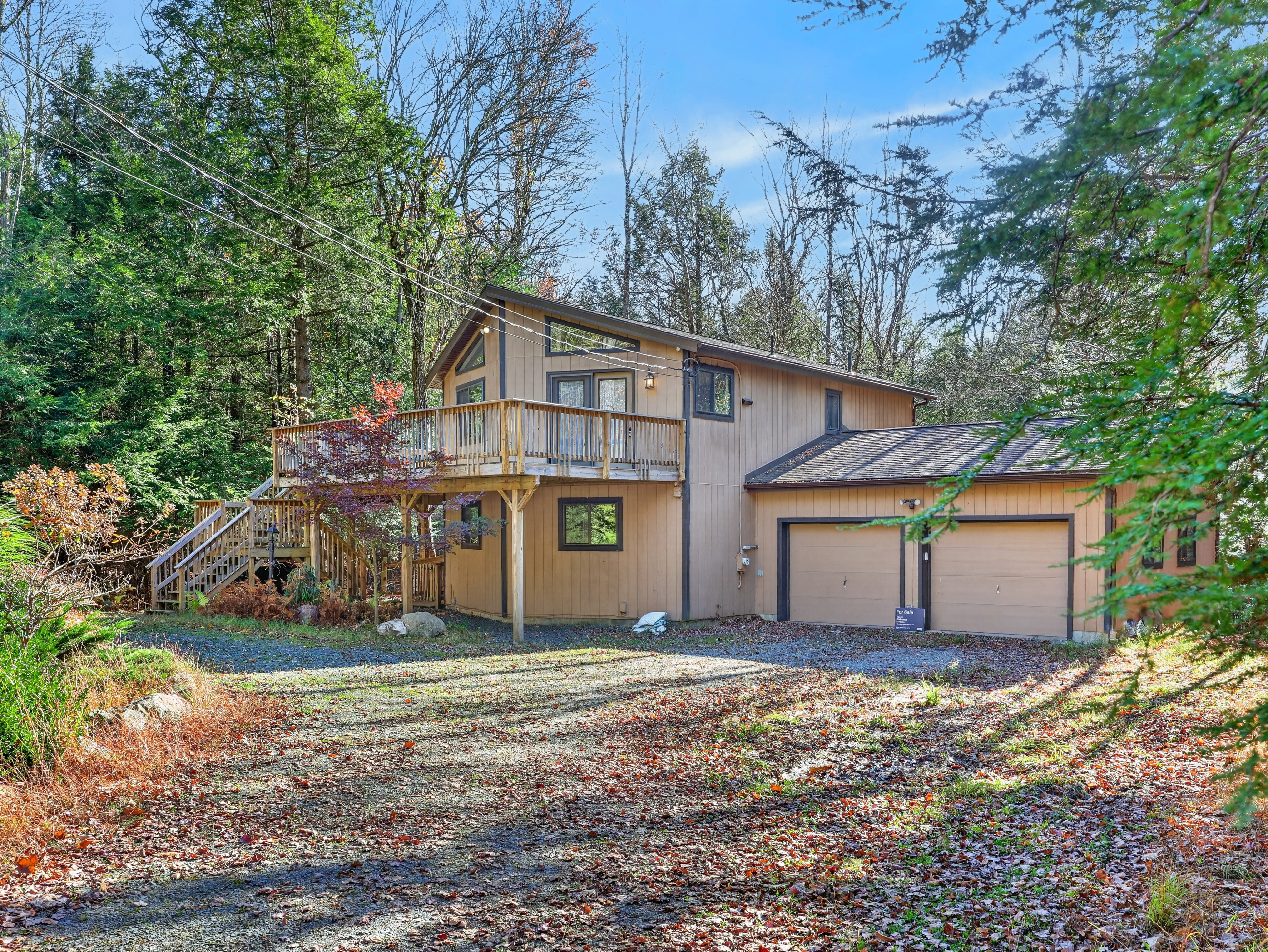84 Magnolia Drive, Thornhurst Township, PA 18424