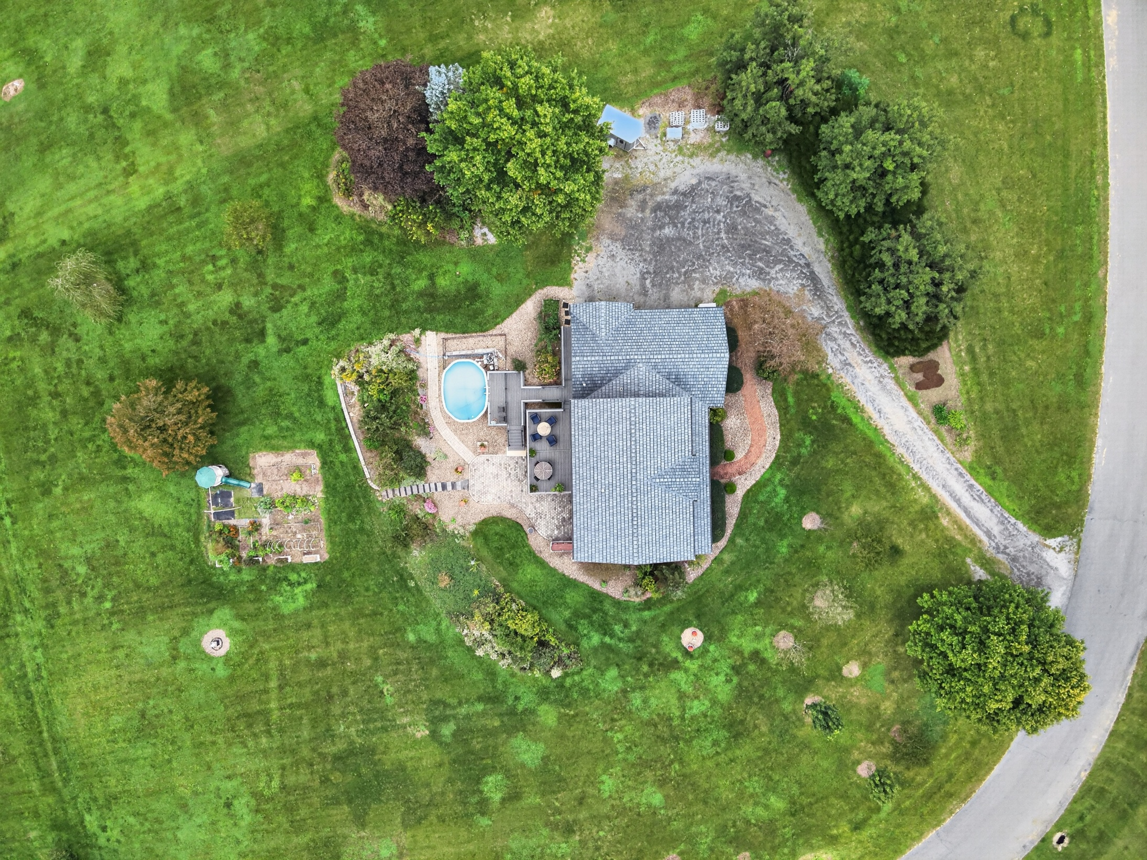 049_DJI_20260929173634_0007_V.jpg